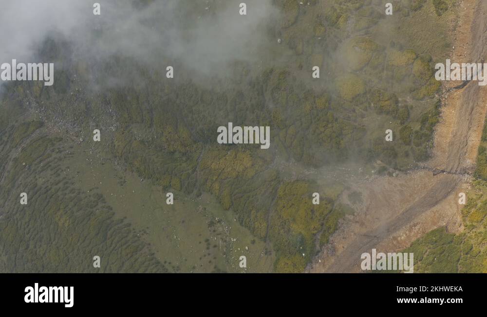 Float vertical Stock Videos & Footage - HD and 4K Video Clips - Alamy