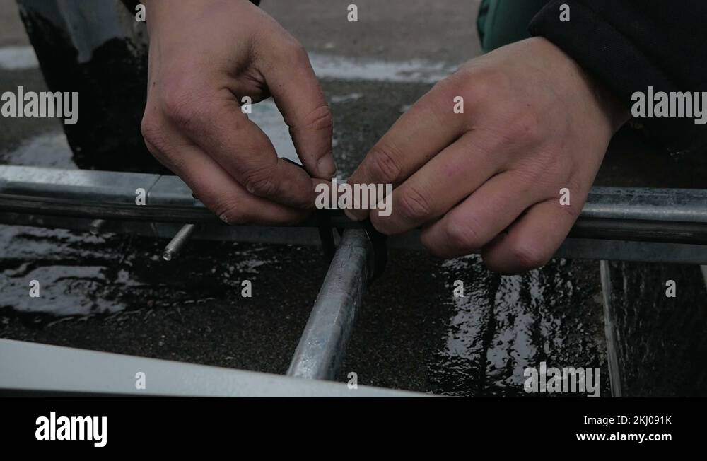 Technicians installing optical fiber cabling Stock Videos & Footage ...