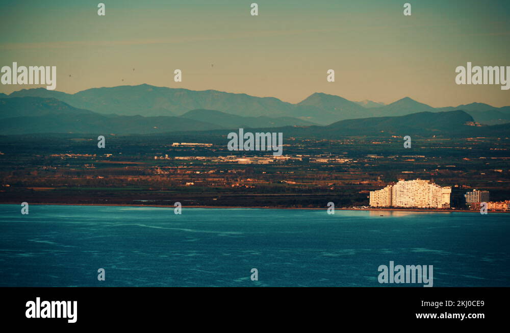 Bay Of Roses Bay Stock Videos And Footage Hd And 4k Video Clips Alamy 