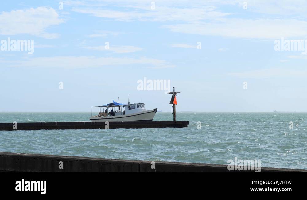 Oyster fishing boat Stock Videos & Footage HD and 4K Video Clips Alamy