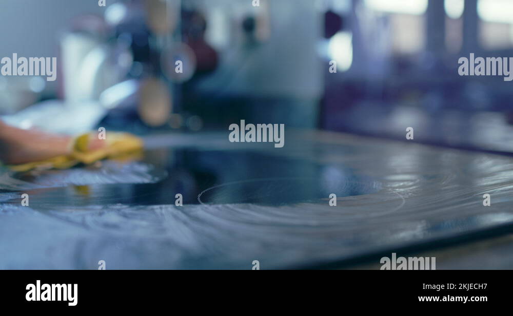Electric hob clean Stock Videos & Footage HD and 4K Video Clips Alamy