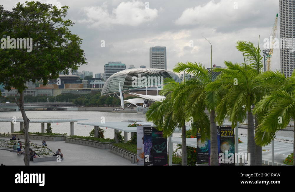 singapore city marina bay theatre pedestrian bridge slow motion