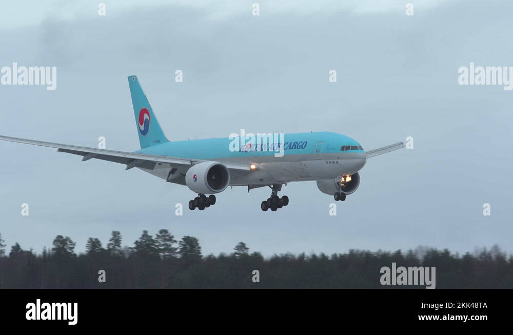 huge cargo airplane korean air boeing 777 arrival landing touchdown