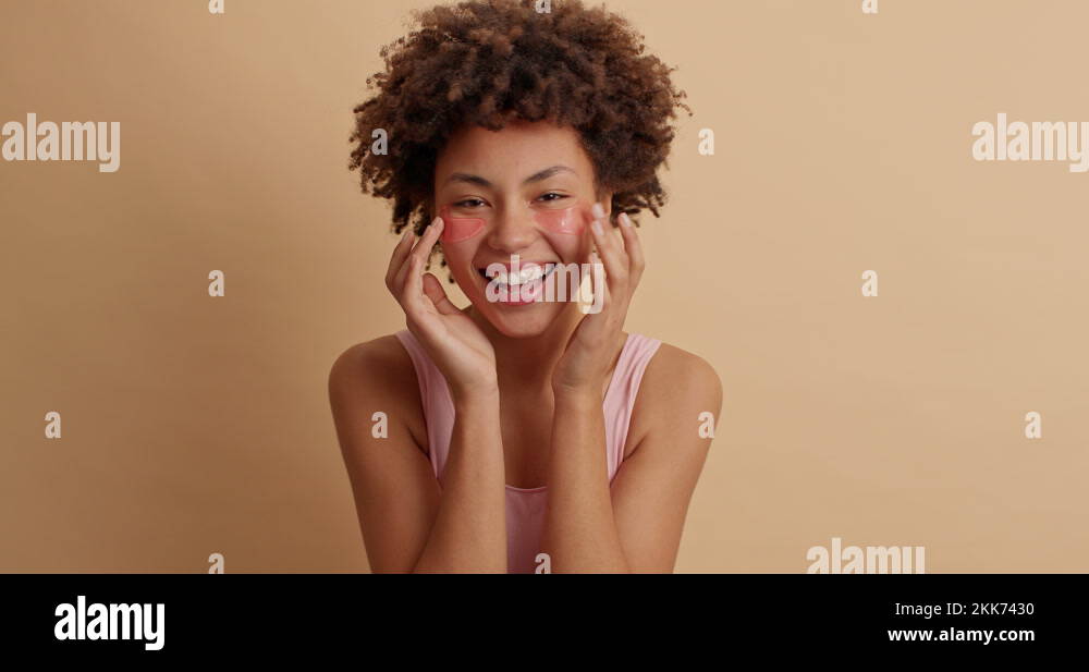 Hair hides face Stock Videos & Footage HD and 4K Video Clips Alamy