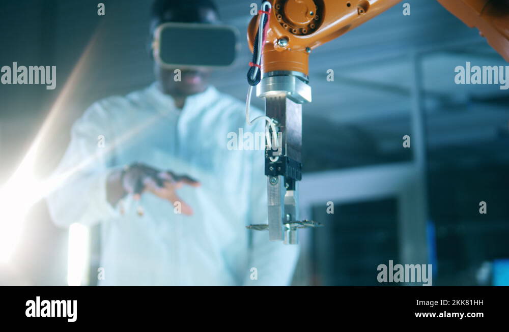 Robotic arm controlled by engineer gestures and VR technology. VR