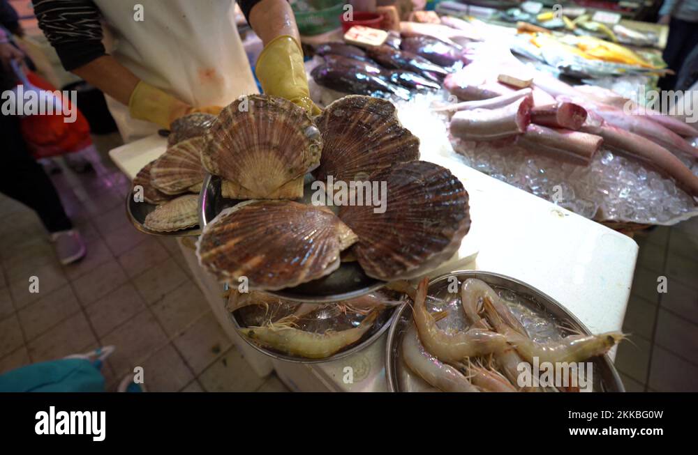 Fish seafood Stock Videos & Footage HD and 4K Video Clips Alamy