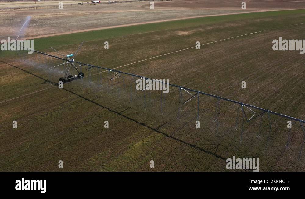 Central pivot irrigation system in full operations with end cap