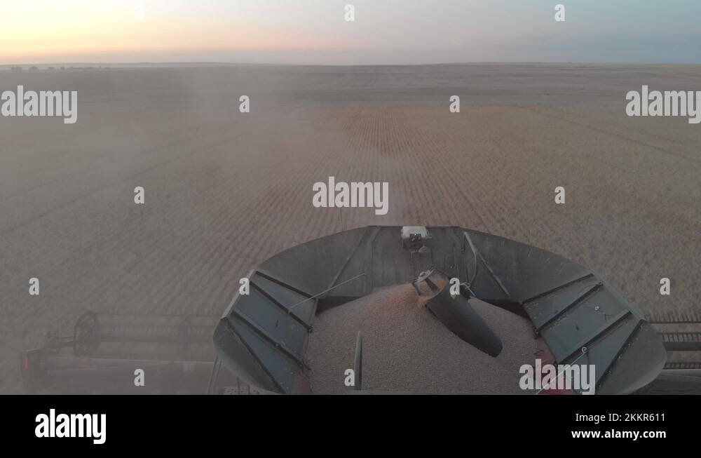 Overhead Hopper Overhead hopper Stock Videos & Footage - HD and 4K Video Clips - Alamy
