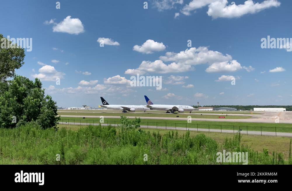 Bush aircraft Stock Videos & Footage - HD and 4K Video Clips - Alamy
