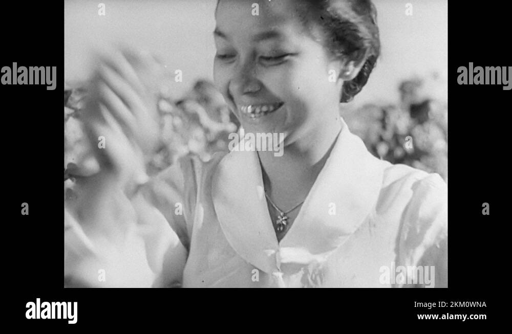 female-picker-stock-videos-footage-hd-and-4k-video-clips-alamy