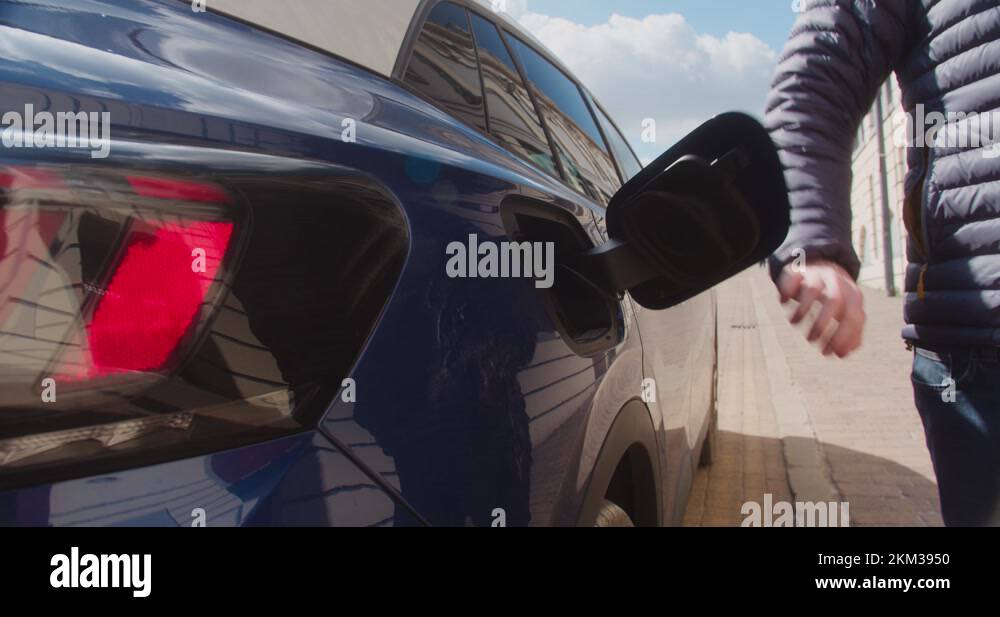 Hybrid electric vehicle Stock Videos & Footage HD and 4K Video Clips