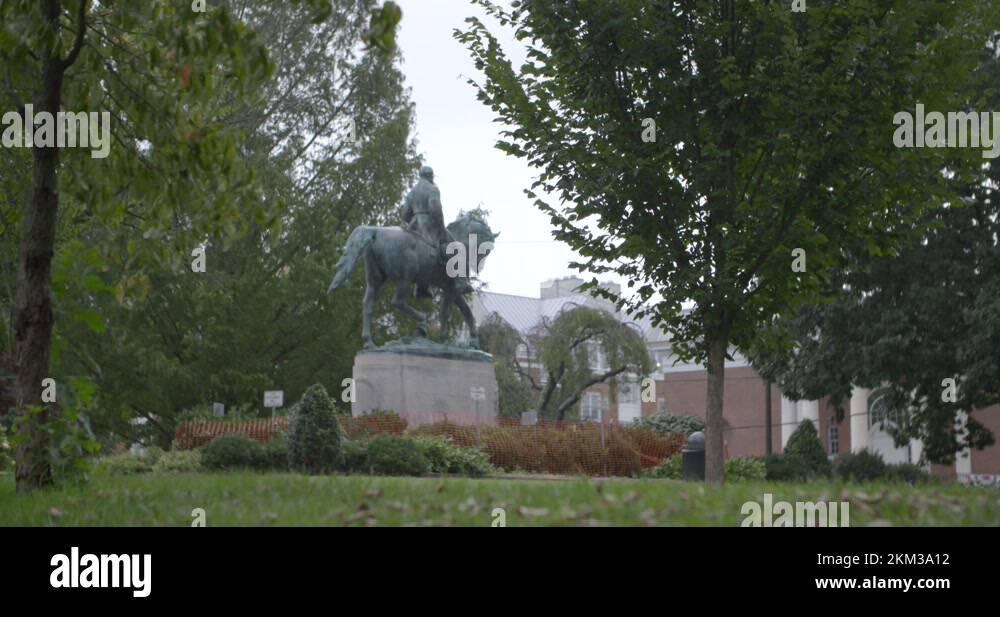 Charlottesville, VA Robert E. Lee monument slated for removal. Cause