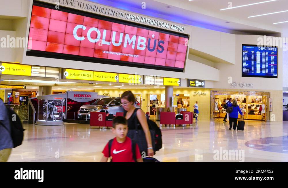 John Glenn International Airport, Terminal, passengers checkin with a