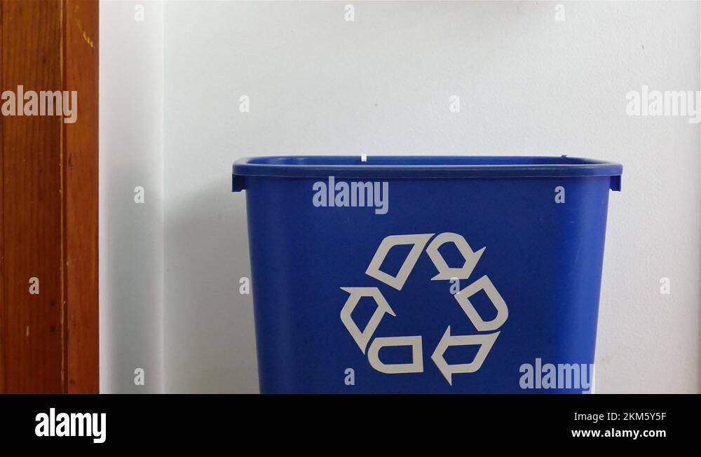 Paper shredded bin Stock Videos & Footage HD and 4K Video Clips Alamy