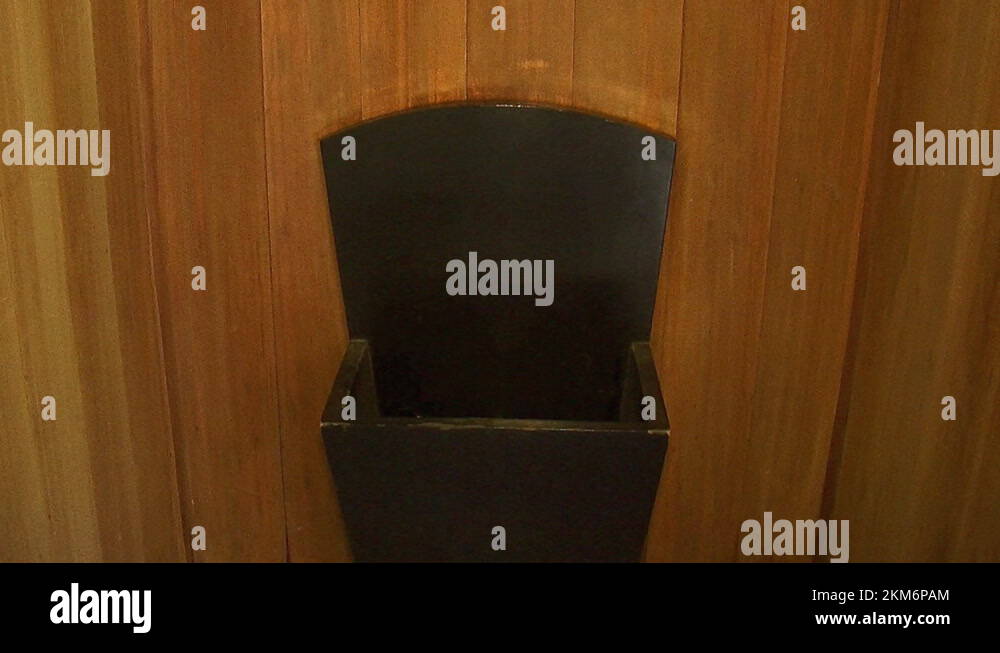 Urinal japan Stock Videos & Footage HD and 4K Video Clips Alamy