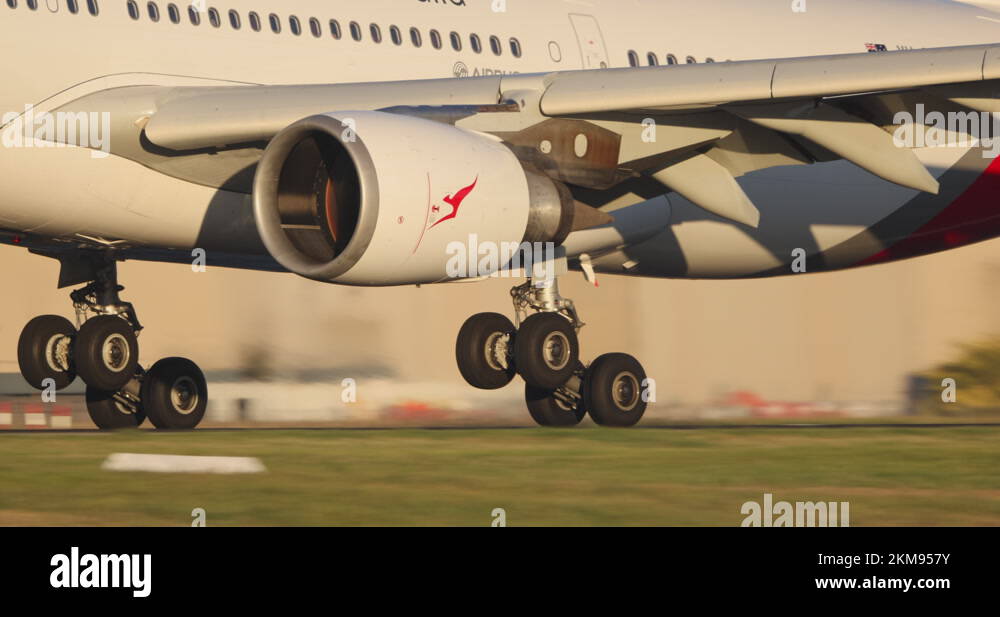 a330-landing-gear-stock-videos-footage-hd-and-4k-video-clips-alamy