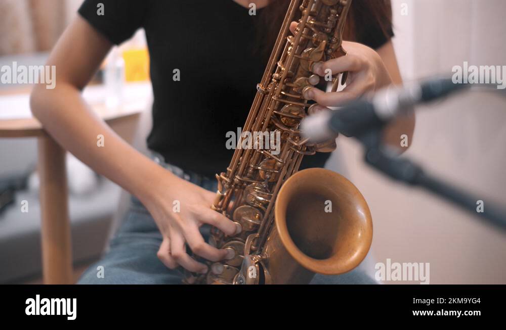 Sax alto guitar Stock Videos & Footage - HD and 4K Video Clips - Alamy
