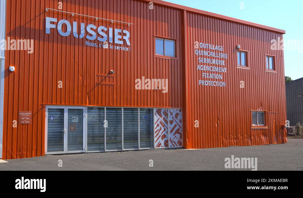 Hardware store chain Stock Videos & Footage HD and 4K Video Clips Alamy