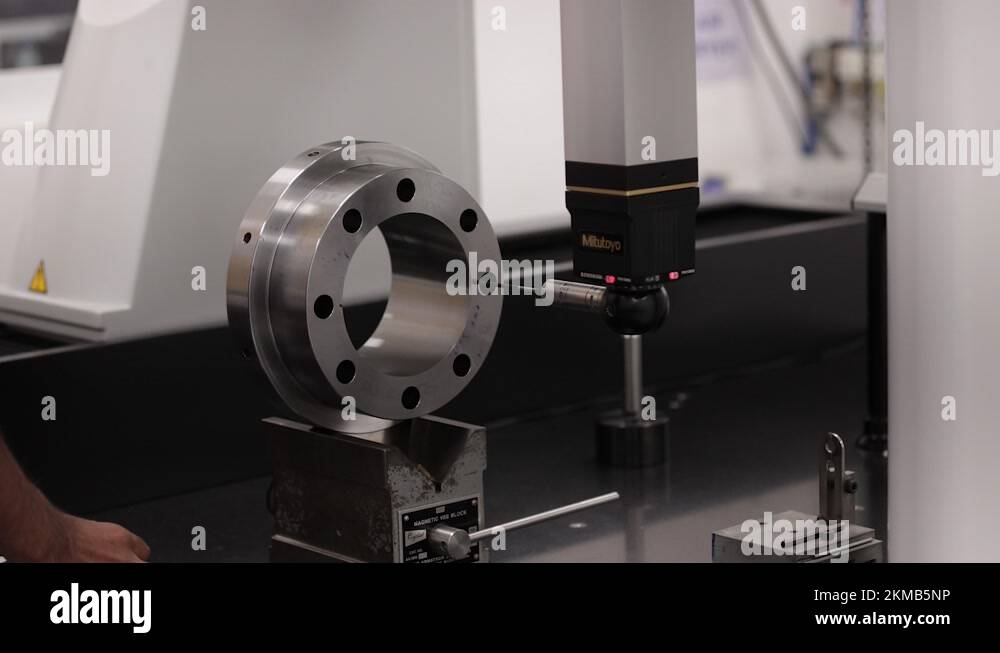 Measuring cylinders Stock Videos & Footage HD and 4K Video Clips Alamy