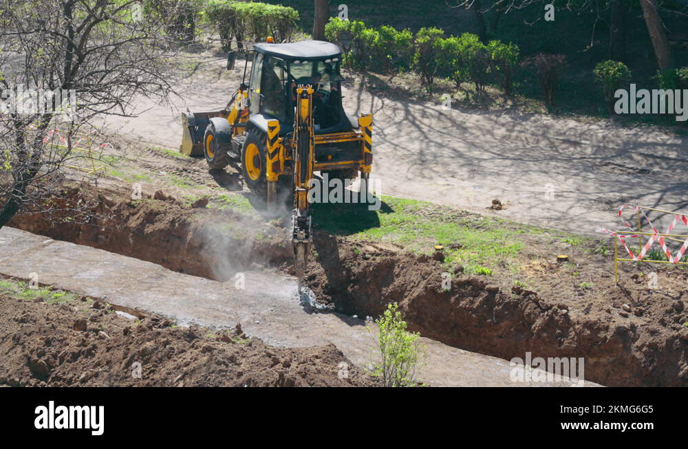 Ground trench Stock Videos & Footage - HD and 4K Video Clips - Alamy
