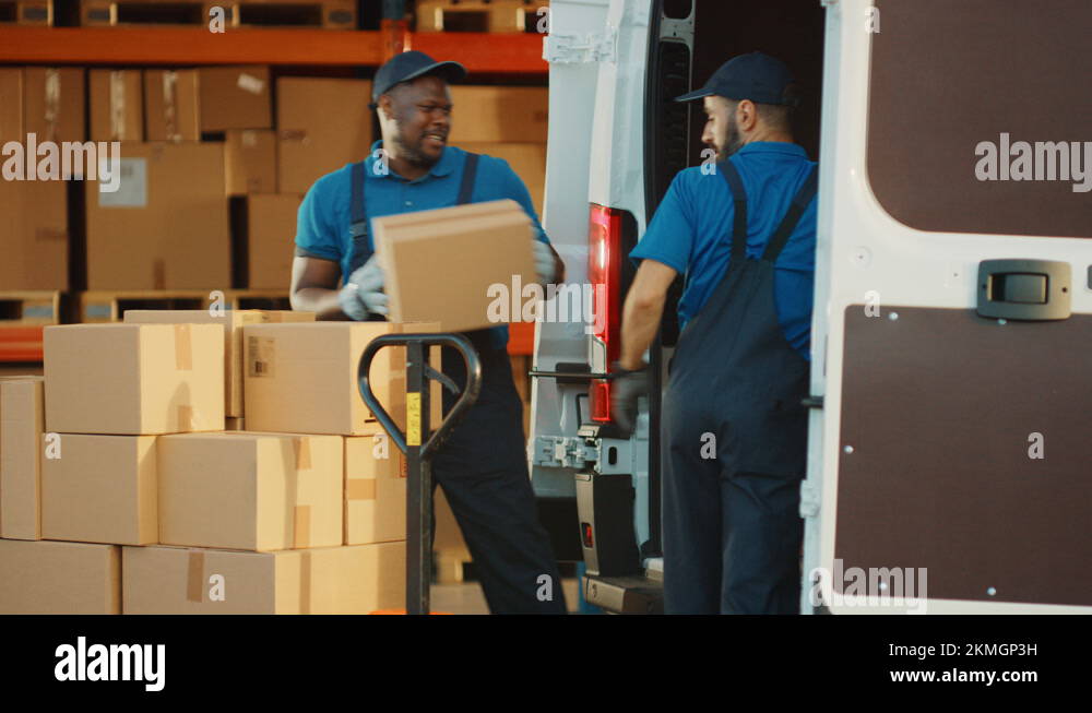 Loading van Stock Videos & Footage - HD and 4K Video Clips - Alamy