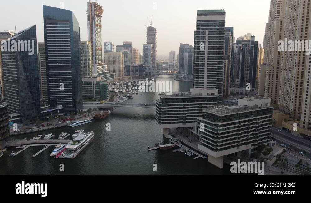 Skyscraper dubai Stock Videos & Footage HD and 4K Video Clips Alamy