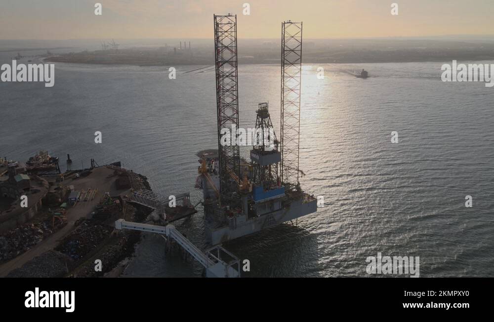 Unexpected Tourist Attraction Of Ran Rig At The Sheerness Dockyard In ...