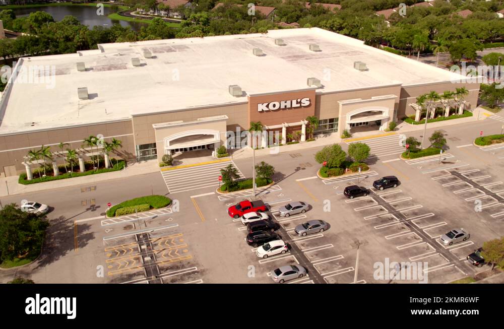 Kohls retail store Stock Videos & Footage HD and 4K Video Clips Alamy