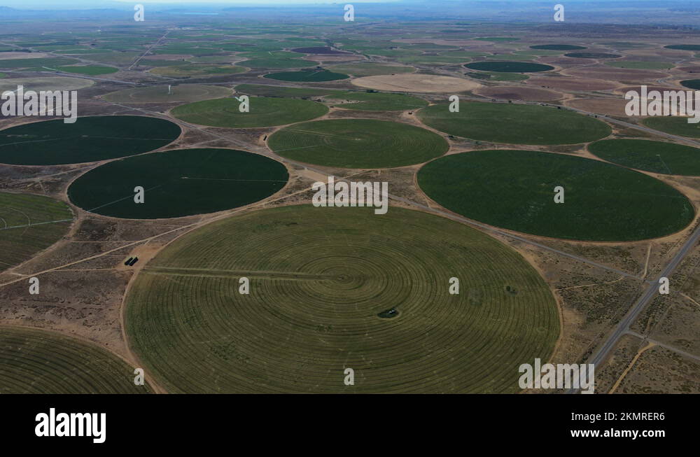 Circular irrigation farming Stock Videos & Footage HD and 4K Video Clips Alamy