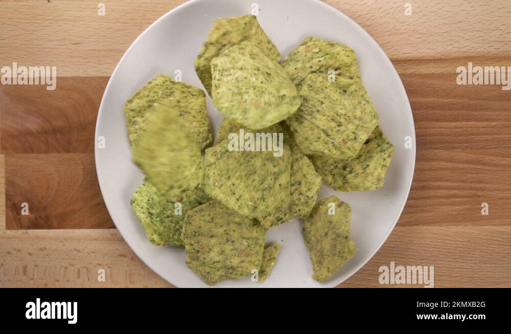 Spinach chips Stock Videos & Footage HD and 4K Video Clips Alamy