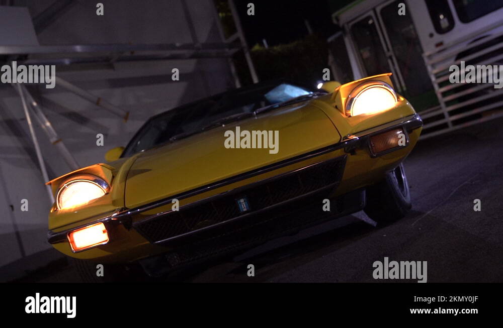 Lamborghini Pop Up Headlightsnull