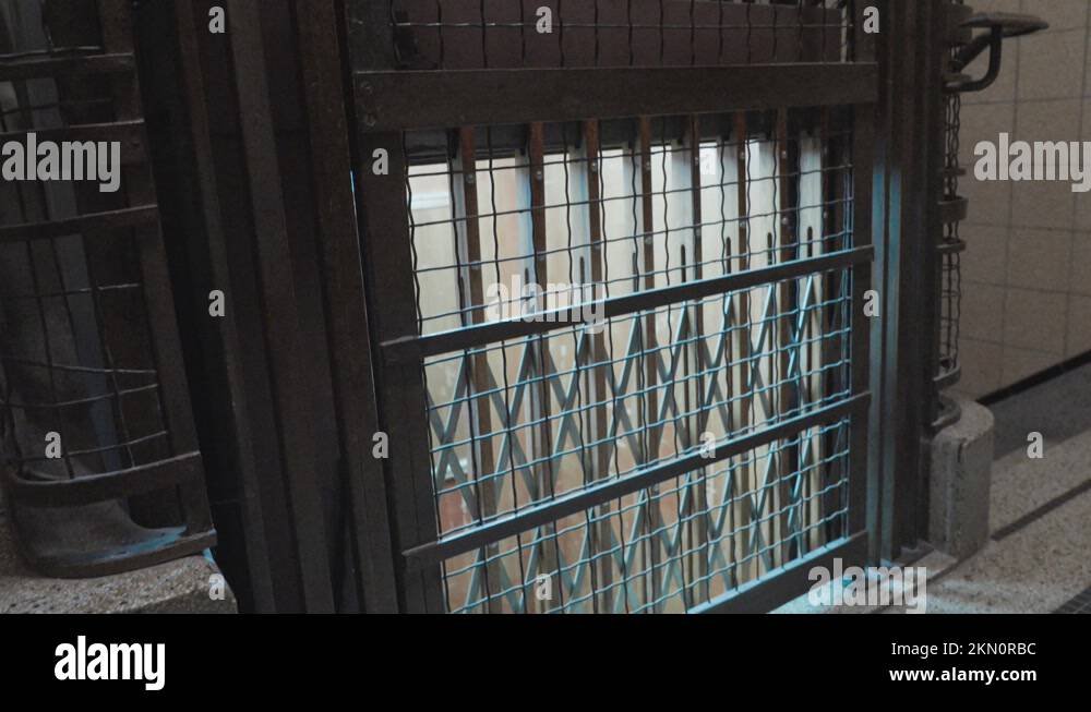 Antique lift Stock Videos & Footage - HD and 4K Video Clips - Alamy