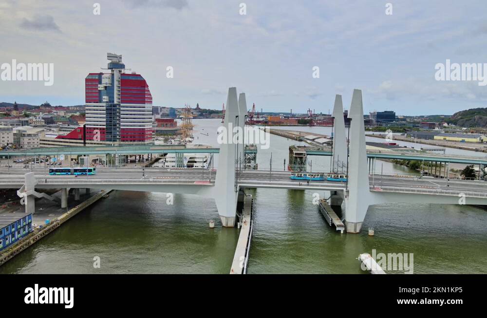 Double articulated bus Stock Videos & Footage HD and 4K Video Clips Alamy