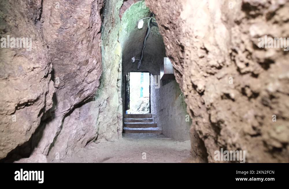 Tunnels of the Egyptian pyramids. Science, archeology, underground