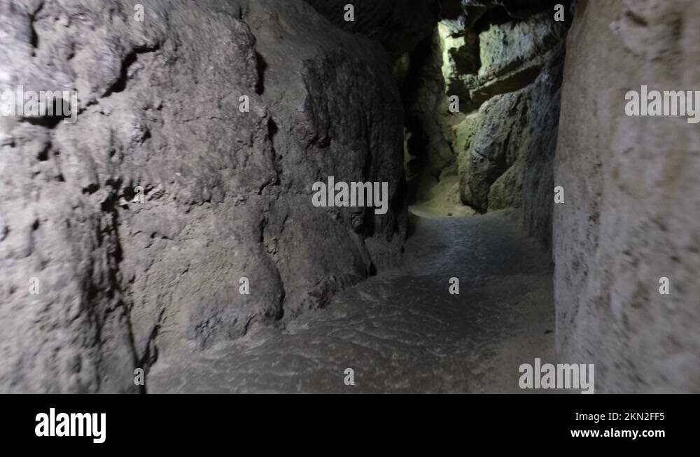 Tunnels of the Egyptian pyramids. Science, archeology, underground