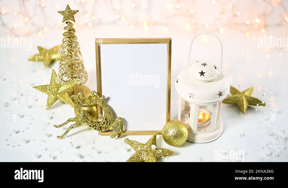 Empty gold frame Stock Videos & Footage HD and 4K Video Clips Alamy