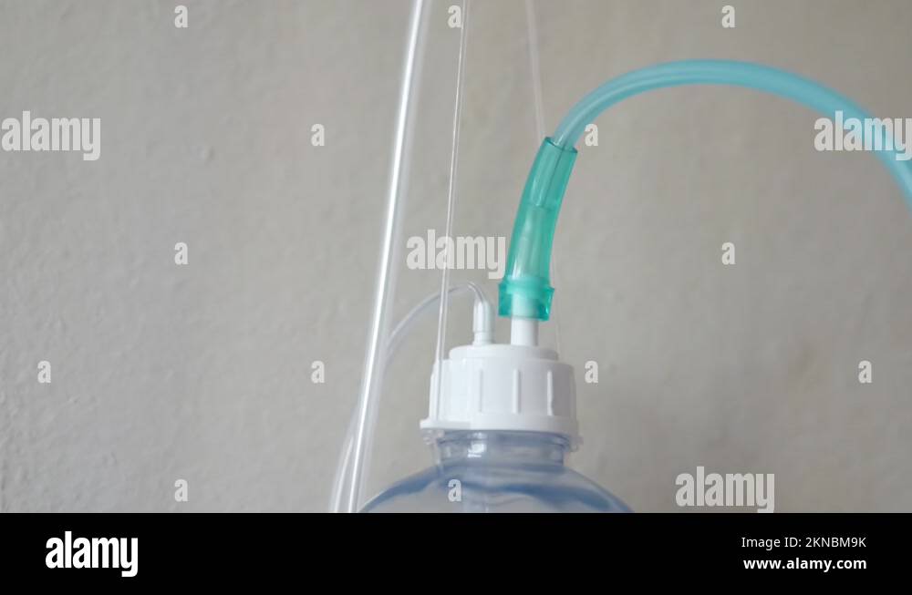 Humidifier of supplied gas from hospital oxygen line. COVID19 lung