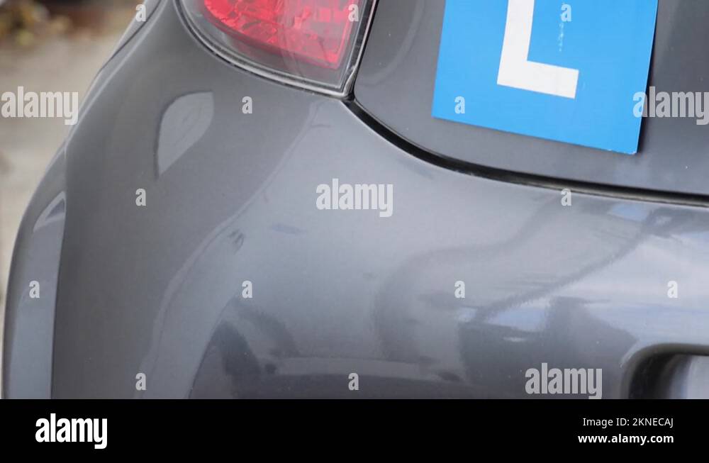 how to put learner sticker on car