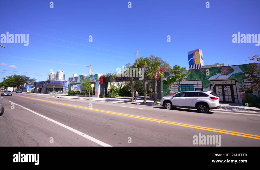 Ground motion video of the Oasis Miami Wynwood Stock Video Footage Alamy