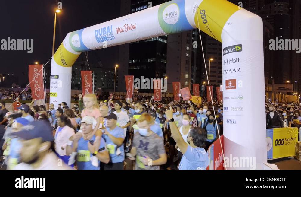Dubai Run 2021, Runners At Starting Line Running In Downtown Dubai At
