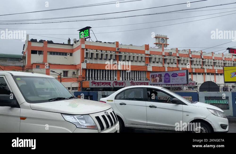 Sealdah railway station in kolkata Stock Videos & Footage HD and 4K