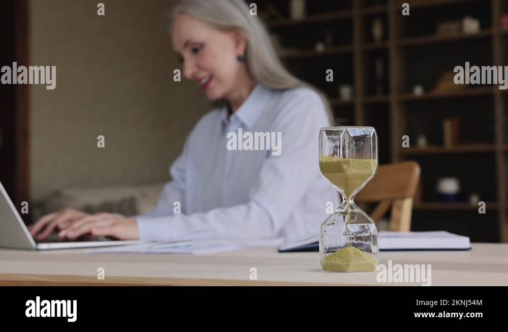 Self timing Stock Videos & Footage HD and 4K Video Clips Alamy