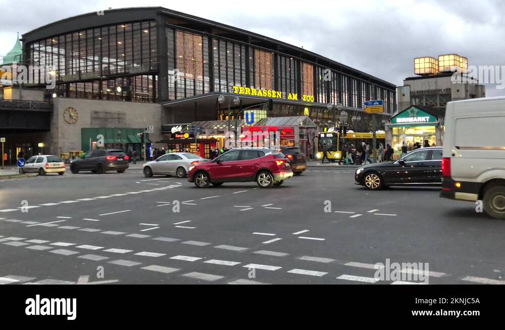 Train station zoo Stock Videos & Footage HD and 4K Video Clips Alamy