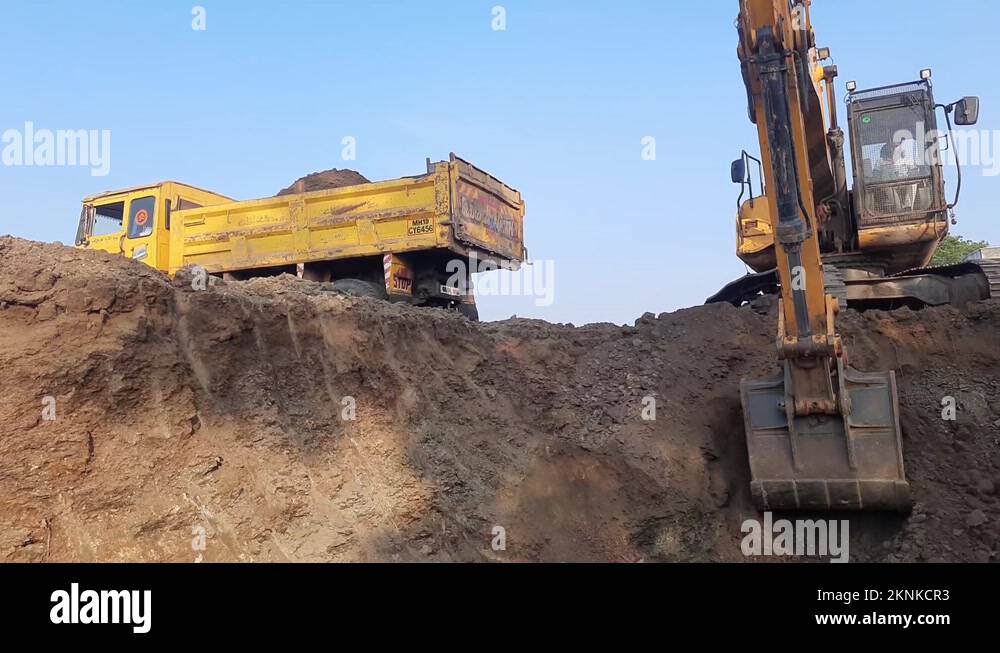 Cement dumper Stock Videos & Footage - HD and 4K Video Clips - Alamy