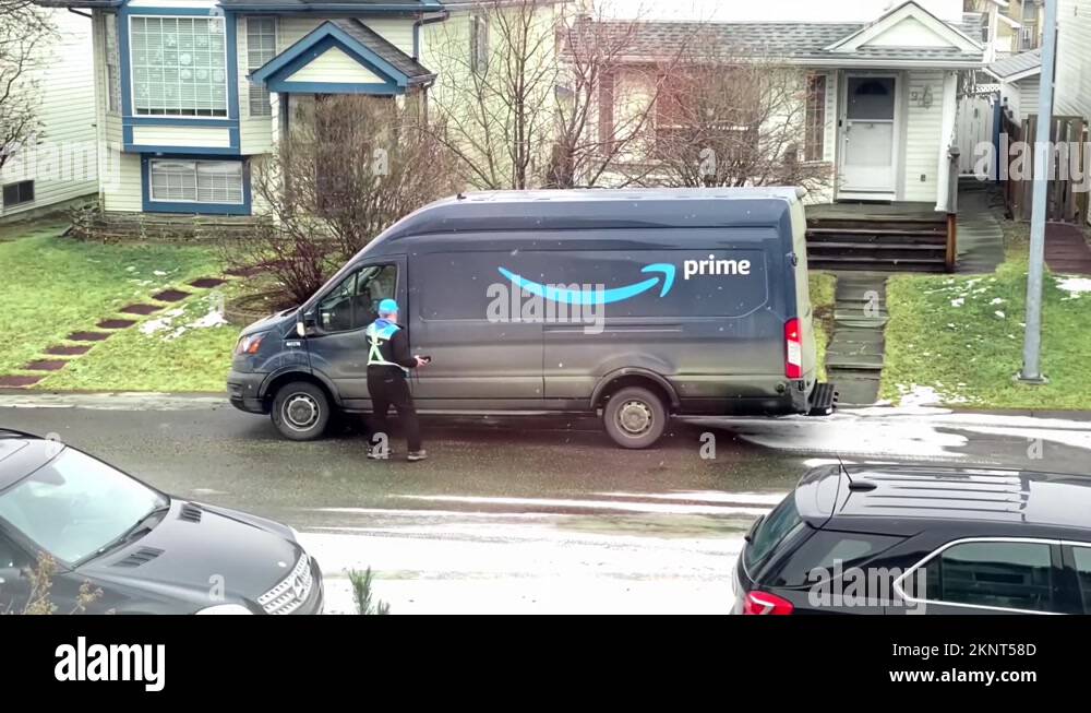 Amazon delivery truck Stock Videos & Footage HD and 4K Video Clips