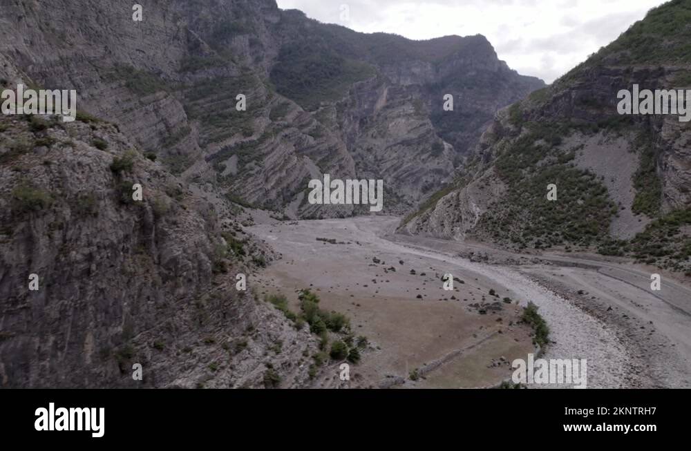 Roadsnake Stock Videos & Footage - HD and 4K Video Clips - Alamy