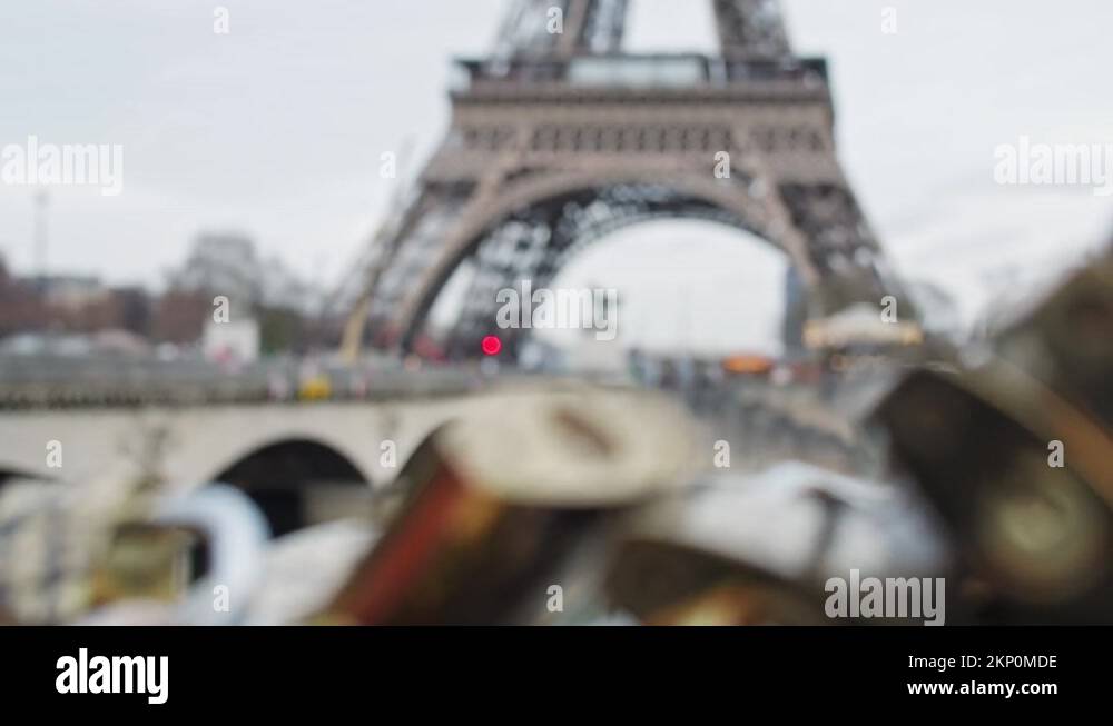 Padlock in paris Stock Videos & Footage HD and 4K Video Clips Alamy