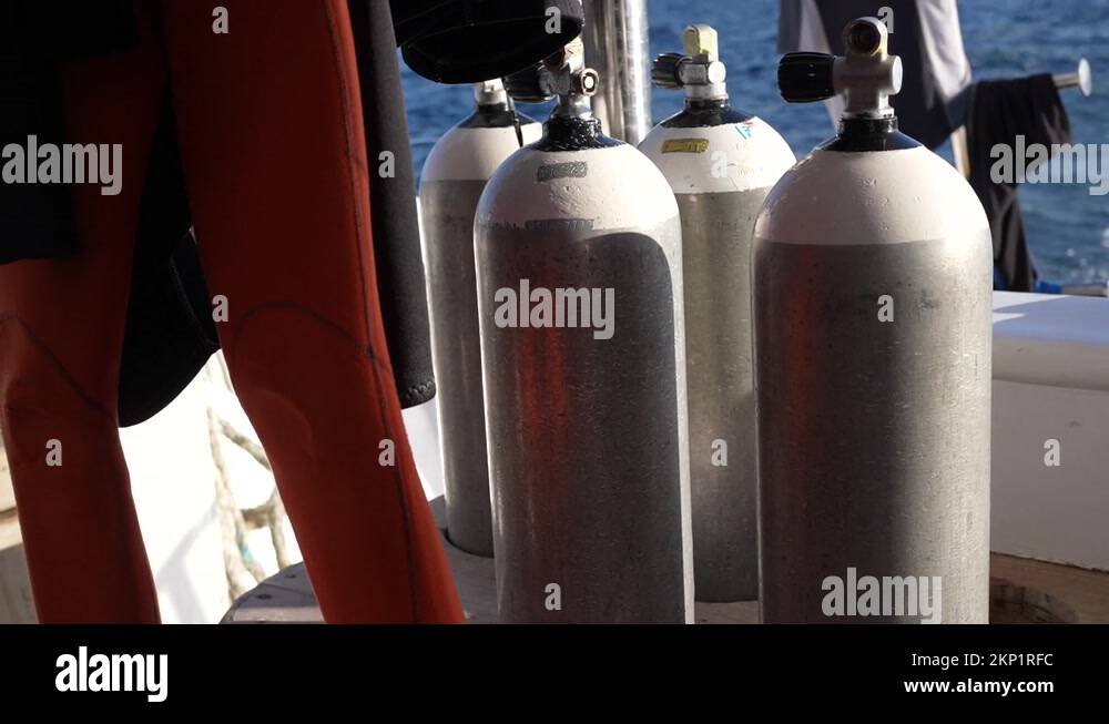 Air tanks for scuba diving Stock Videos & Footage HD and 4K Video