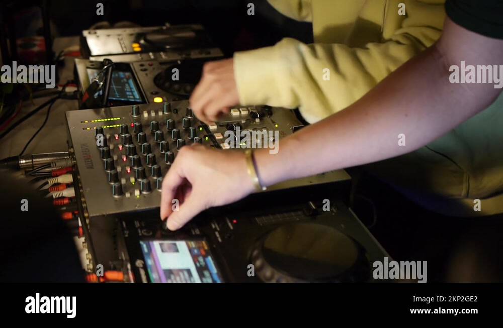 Live performance mixer Stock Videos & Footage HD and 4K Video Clips