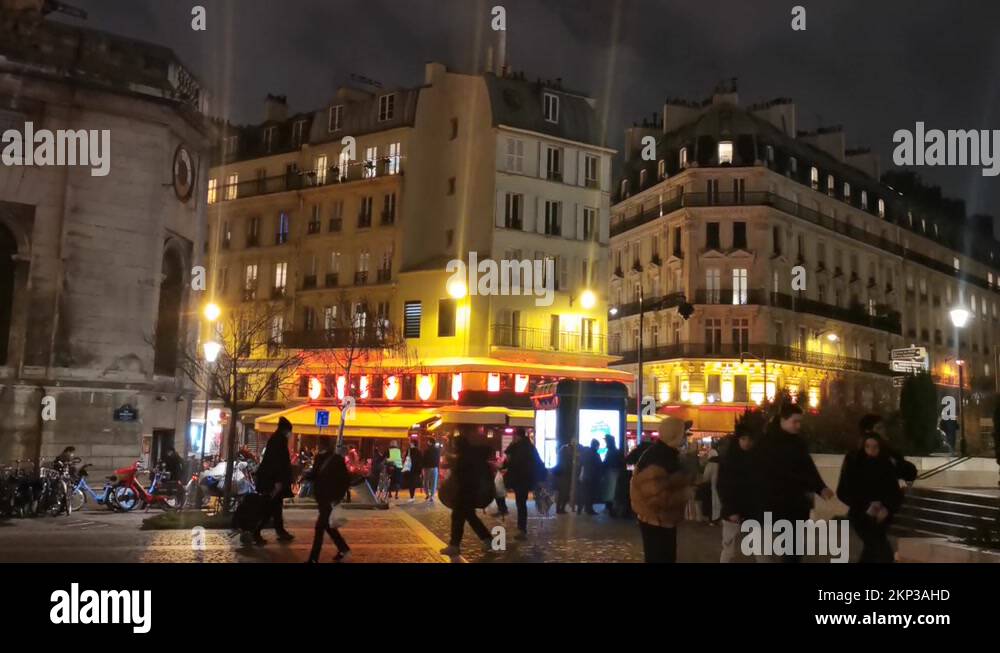 Late night paris street Stock Videos & Footage - HD and 4K Video Clips ...